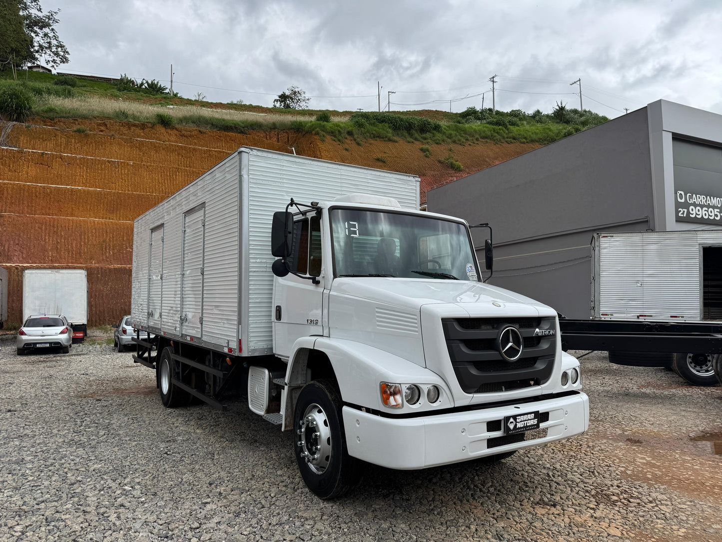 MERCEDES BENZ 1319 2013 NO BAU